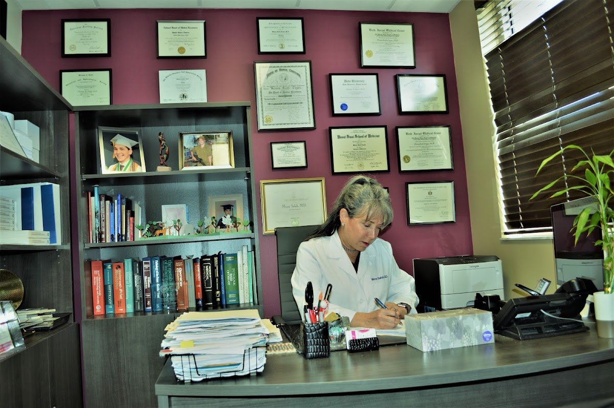 F.I.R.S.T.-IVF-amp-Egg-BankMinna-Ruth-Selub-M.D