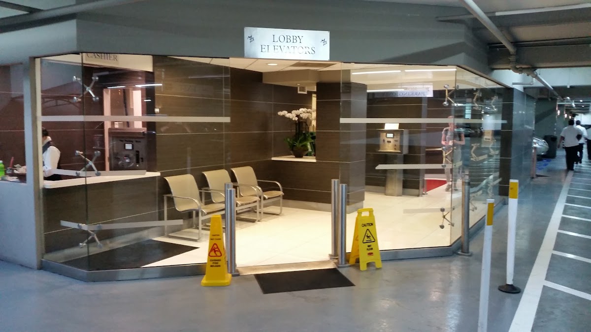 Reproductive-Fertility-Center-12