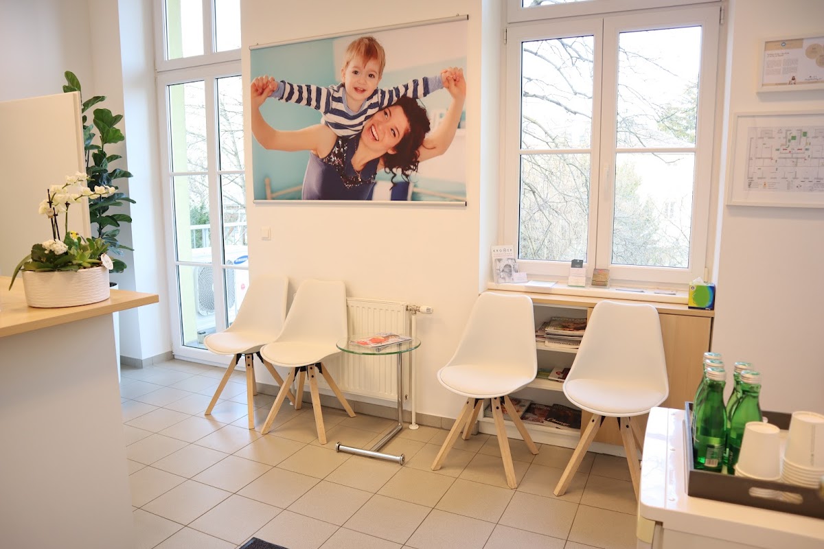 Tiny-Feet-fertility-clinic-8211-Dr.-Rathmanner-4